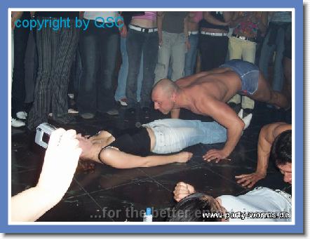 men stripper strip show_0000081.jpg